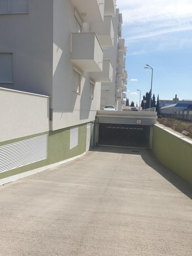 Apartment Flowers, Free Garage Parking Ζαντάρ Εξωτερικό φωτογραφία