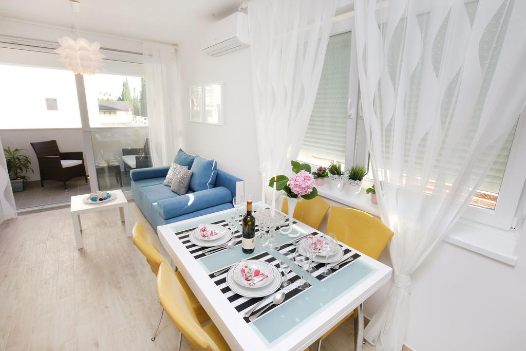 Apartment Flowers, Free Garage Parking Ζαντάρ Δωμάτιο φωτογραφία